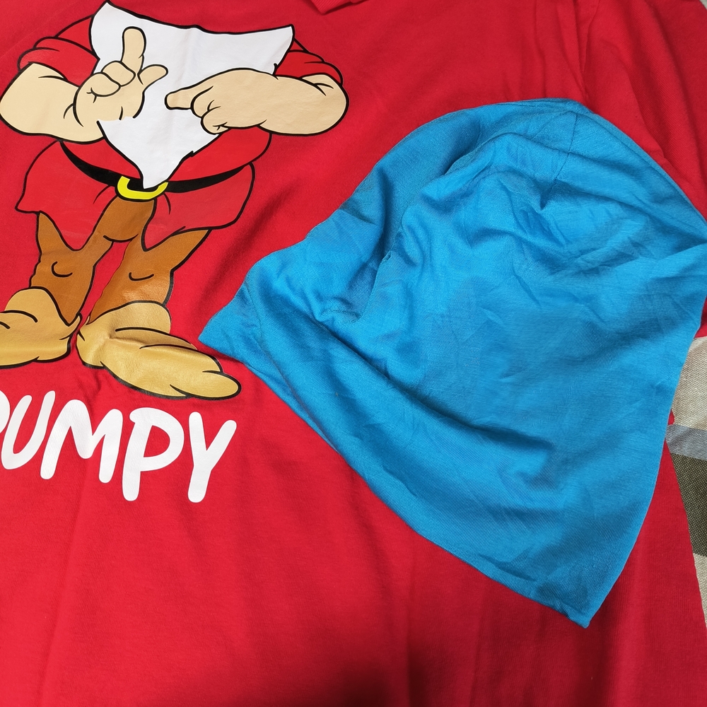 Sunday $12 Sale 💋❤️Red Graphic Tee with Cartoon Print